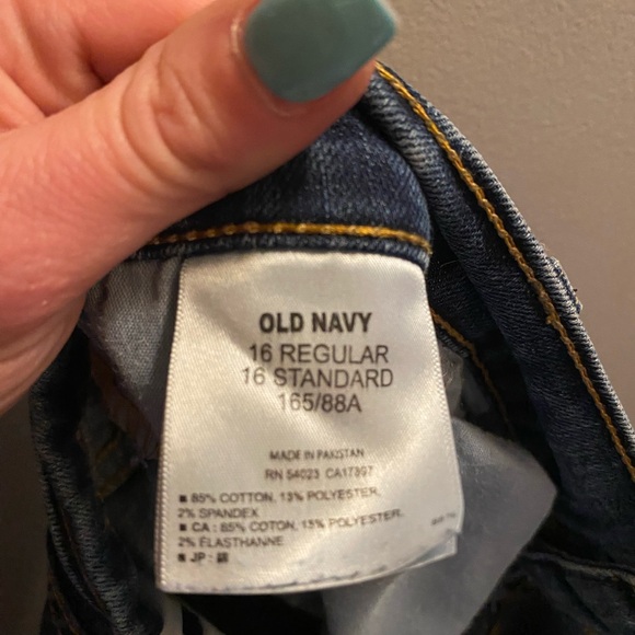 Old Navy “The Flirt” woman’s 16 regular standard leg jeans - Picture 3 of 4